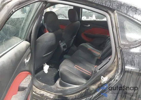 2013 Dodge Dart Rallye z USA, uszkodzony, nr VIN 1C3CDFBA3DD284978